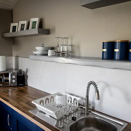 Noel's Place Apartman *